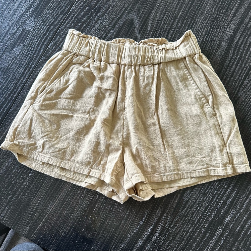 Hollister Linen Blend Paperbag High Rise Lined Shorts in Tan, Size XS - Picture 4 of 12